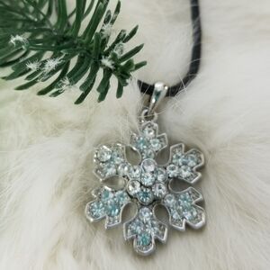 Sparkly Snowflake Pendant